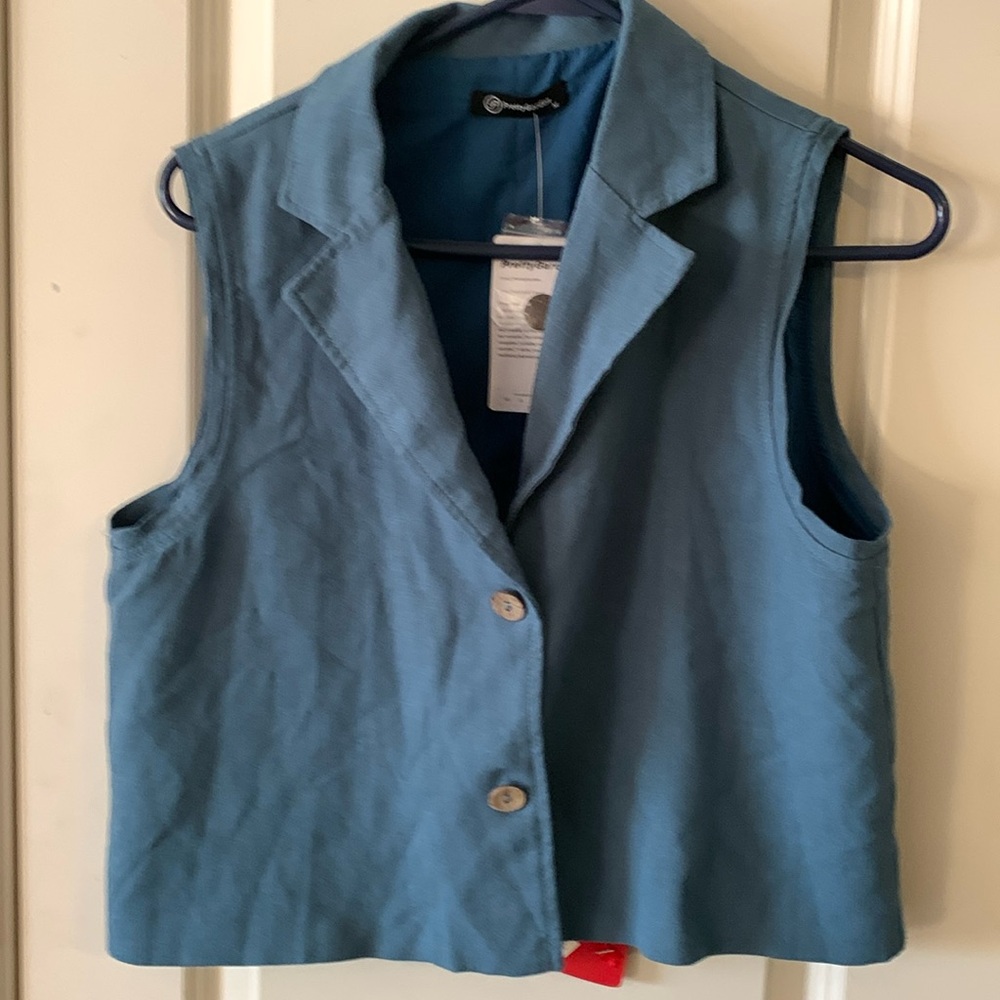 Pretty Garden size medium vest